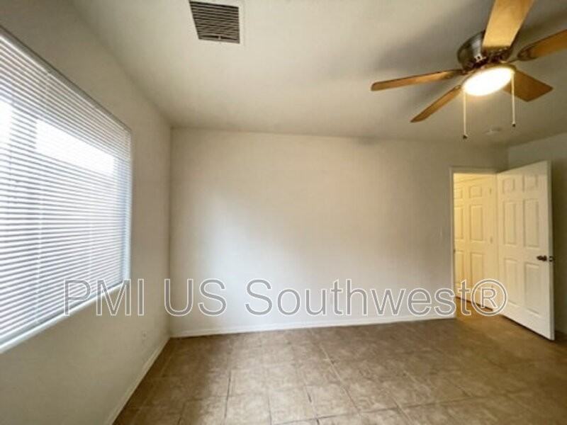 8300 E Florentine Rd #2 - Photo 6 of 15