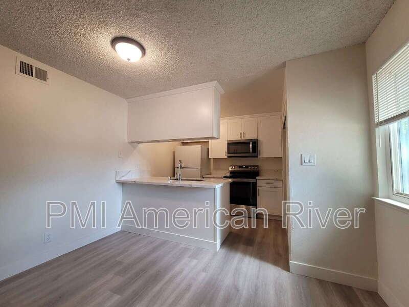 6501 Greenback Ln #1 - Photo 3 of 9