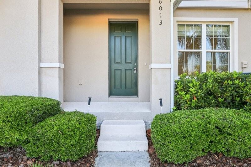 6013 Blue Lily Way - Photo 3 of 26