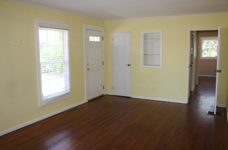 1806 S Milledge Ave - Photo 5 of 8