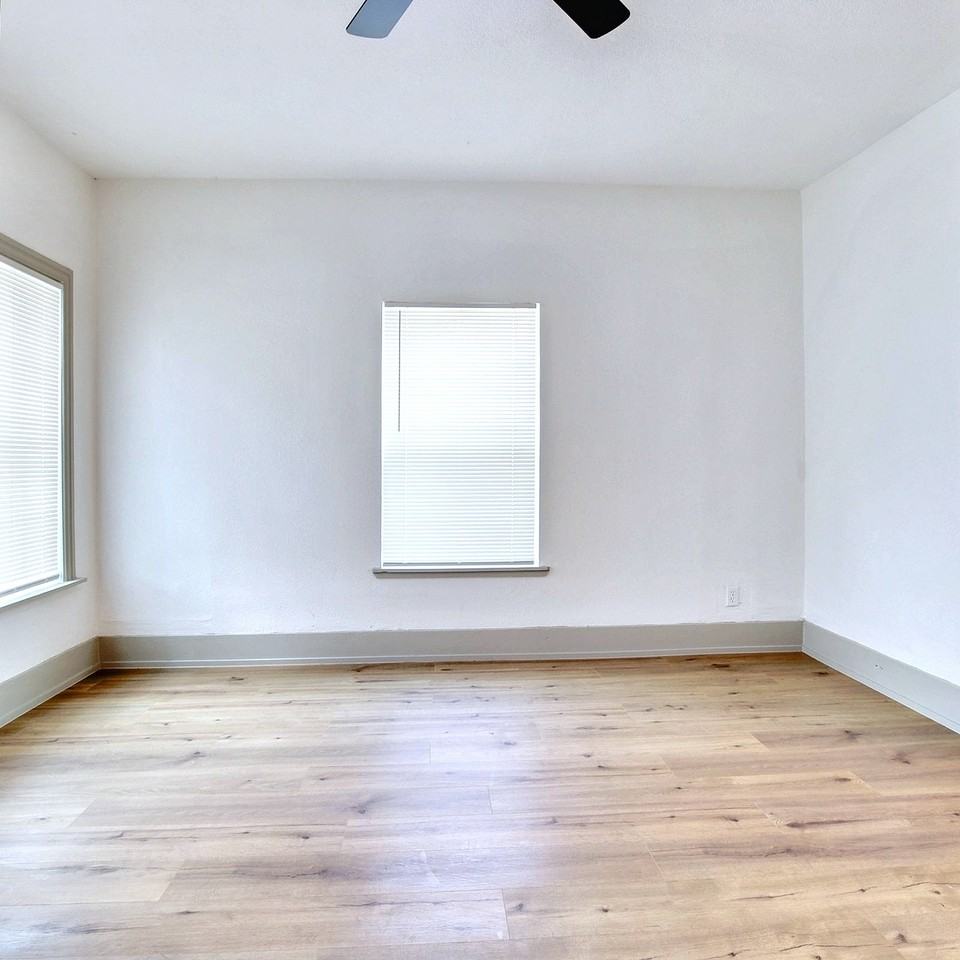 2936 Purington Avenue - Photo 4 of 22
