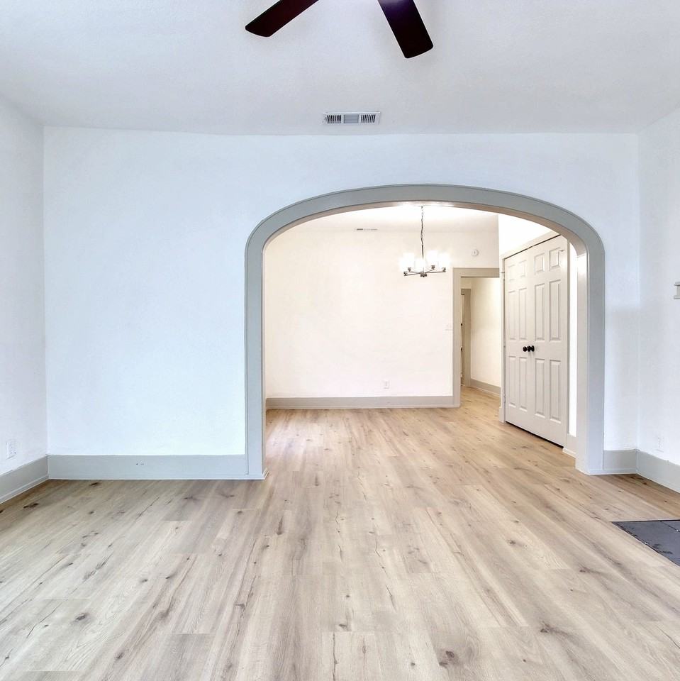 2936 Purington Avenue - Photo 5 of 22