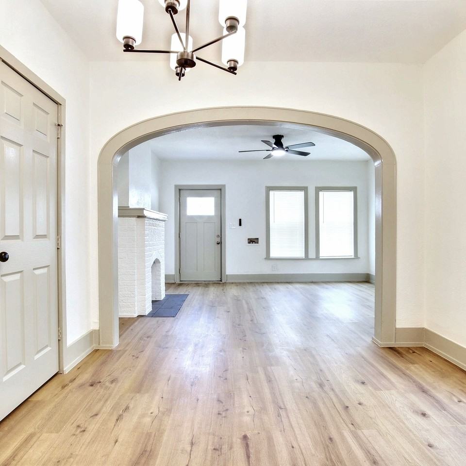 2936 Purington Avenue - Photo 6 of 22