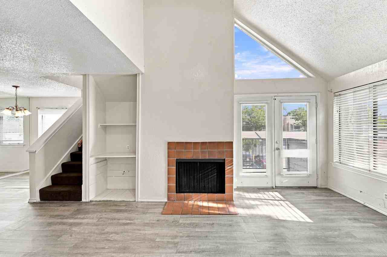 9803 Walnut St B206 - Photo 3 of 23