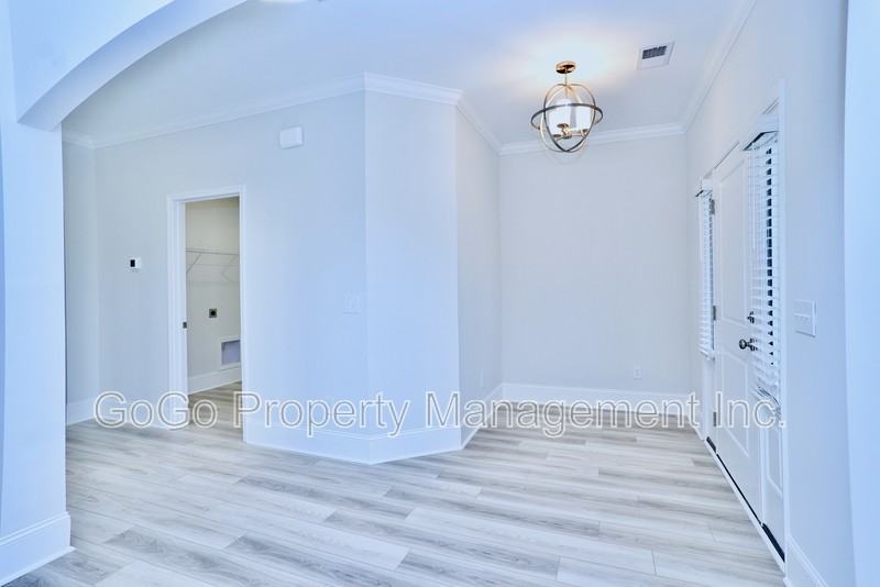 114 Horace Court Drive - Photo 4 of 24