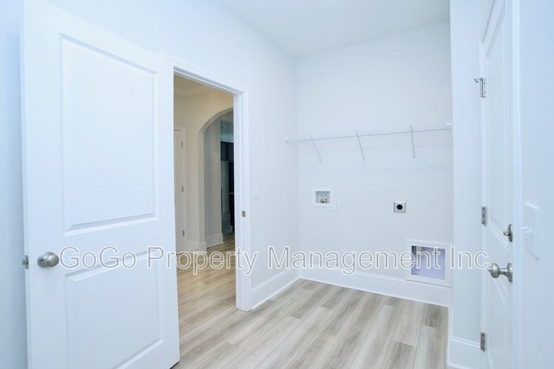 114 Horace Court Drive - Photo 5 of 24