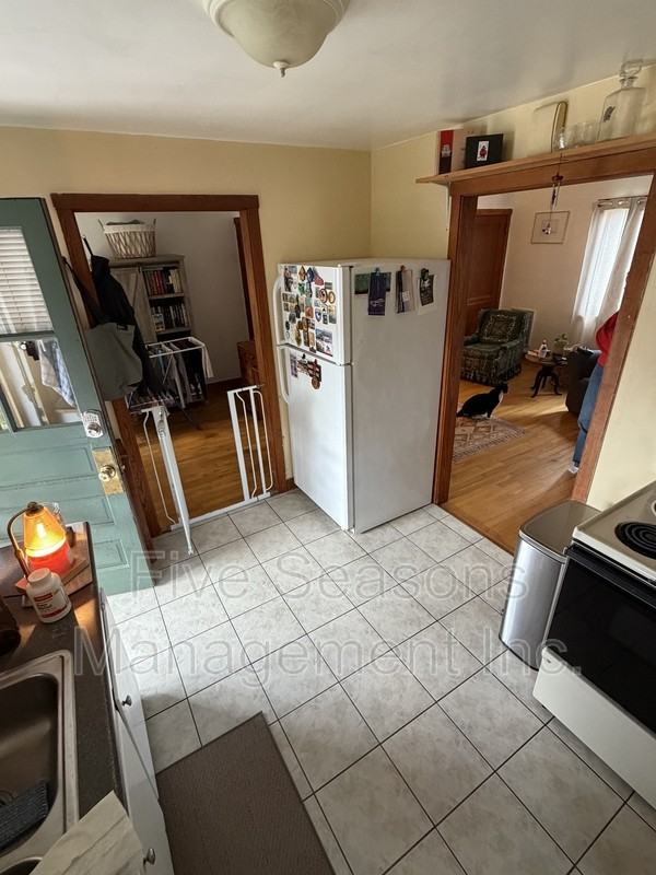 1083 North Ave - Photo 5 of 18