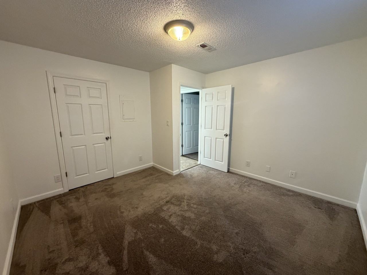 144 Mason Street - Photo 7 of 9