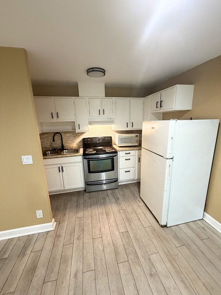39 Ticknor Drive - Photo 7 of 23