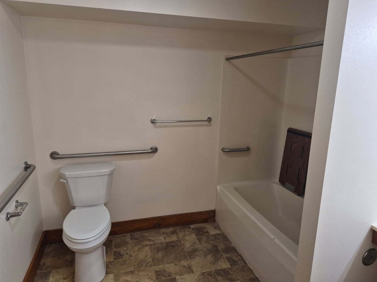 214 Wood Street - Photo 7 of 20