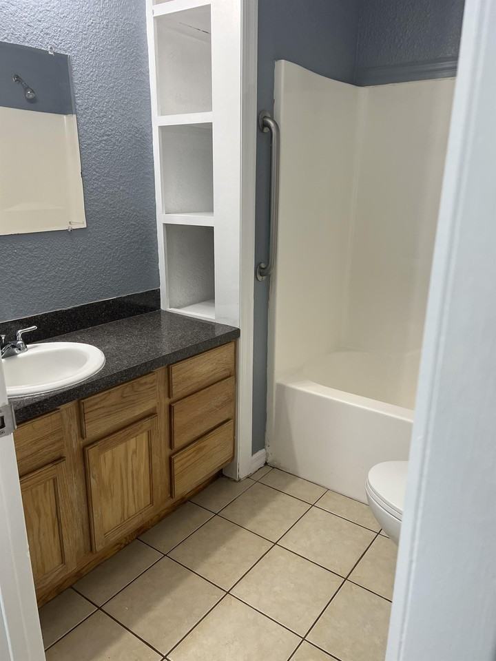 Country Place Apts - Photo 7 of 50