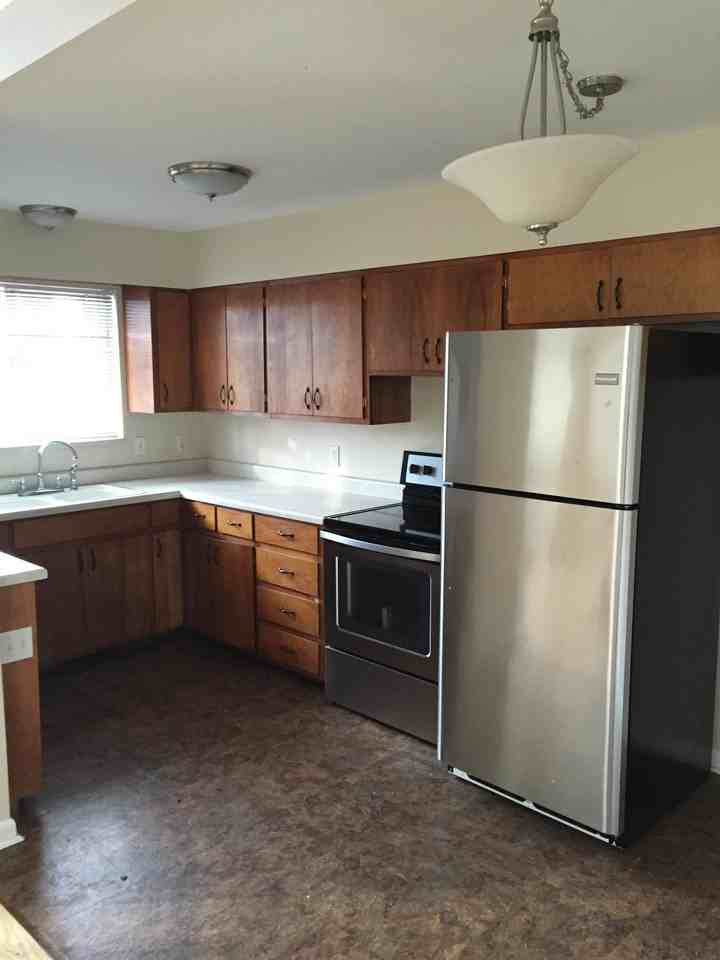 465 East 1700 South - Photo 3 of 19