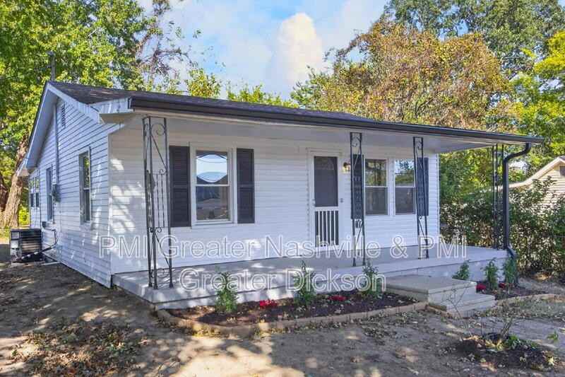 808 W 2nd St - Photo 2 of 44