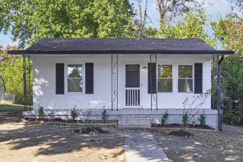 808 W 2nd St - Photo 4 of 44