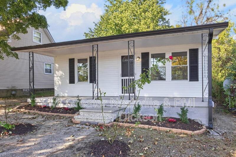 808 W 2nd St - Photo 5 of 44