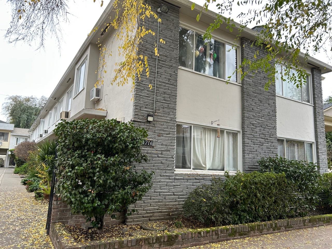 1716 N Street - Photo 7 of 8
