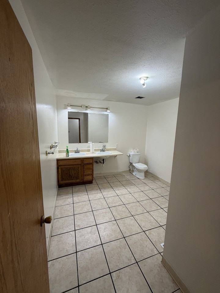 4479 East Shore Drive - Photo 3 of 9