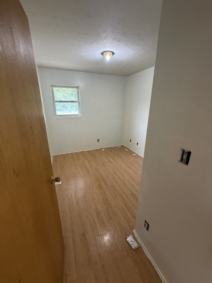 4479 East Shore Drive - Photo 7 of 9