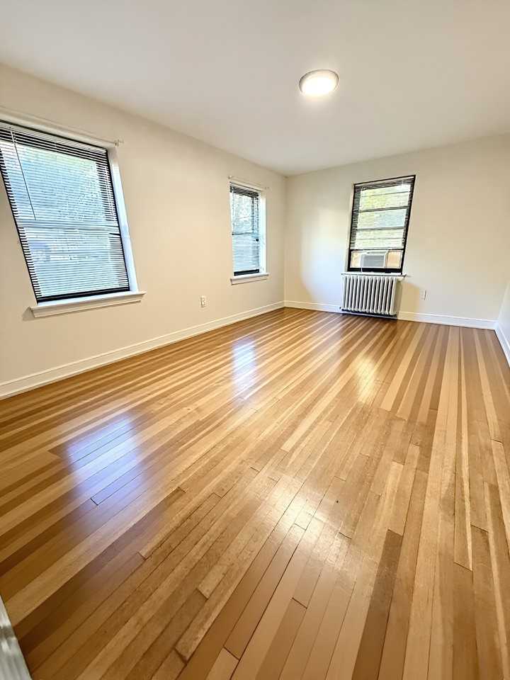 Tuckahoe - 111 Sagamore Rd.: - Photo 4 of 7