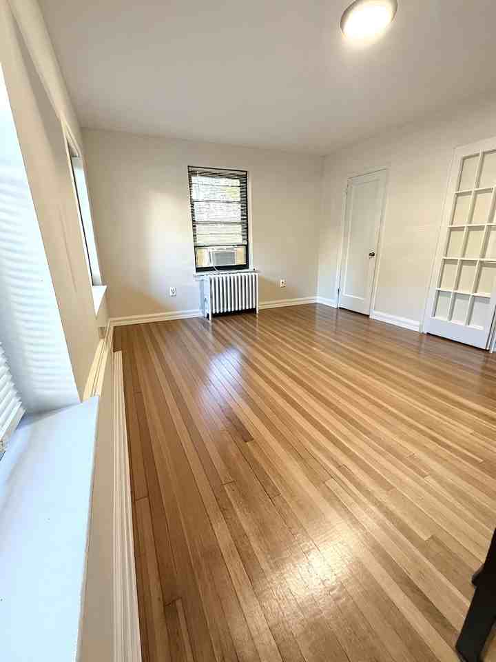 Tuckahoe - 111 Sagamore Rd.: - Photo 5 of 7