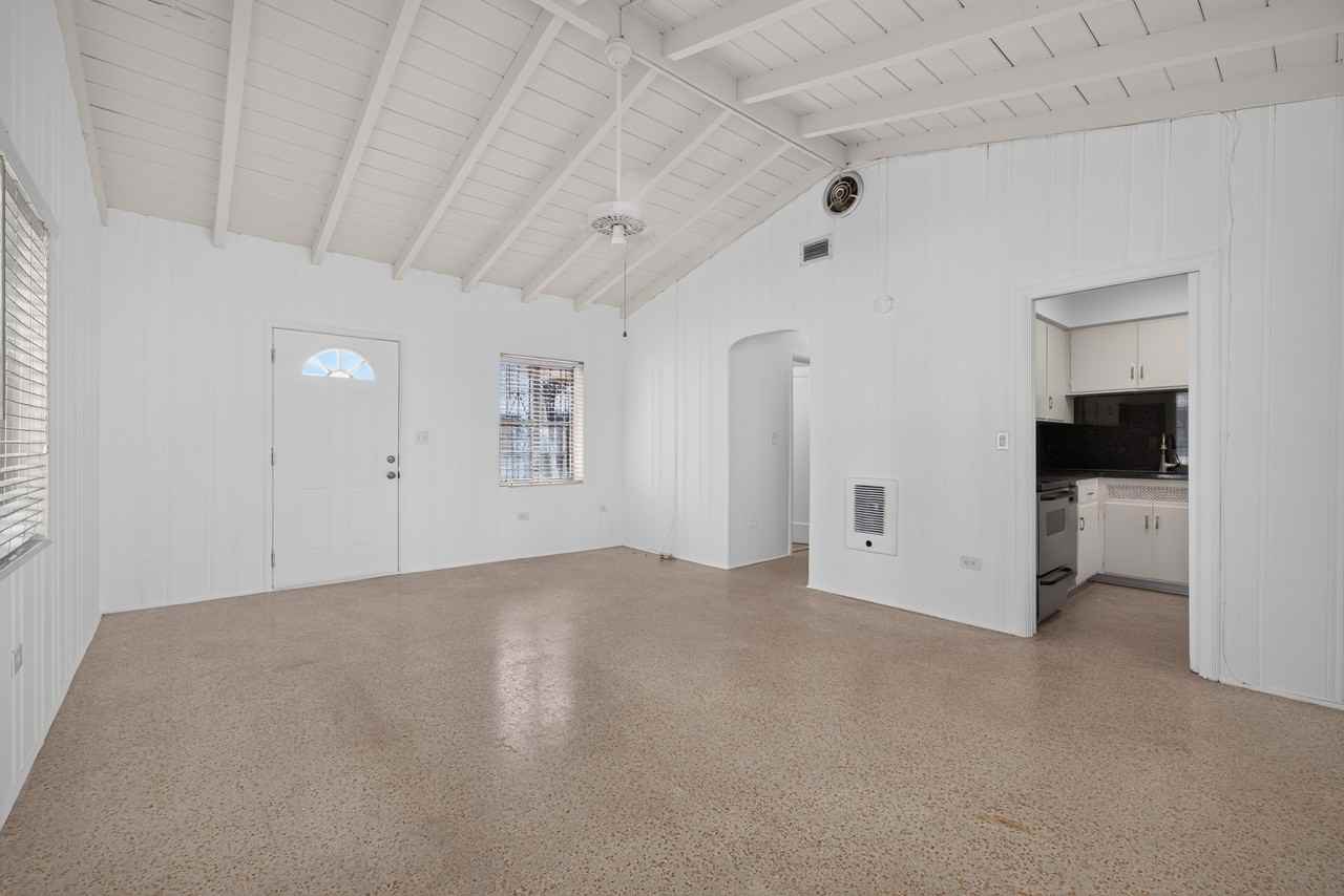 330-340 Madeira Ave. - Photo 4 of 12