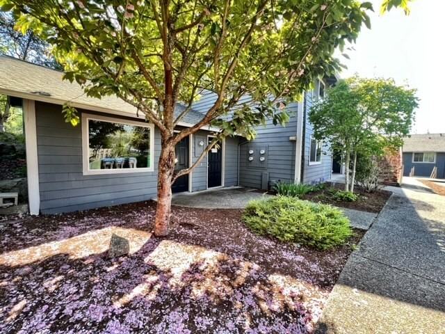 Suncrest Apartments - Photo 2 of 42