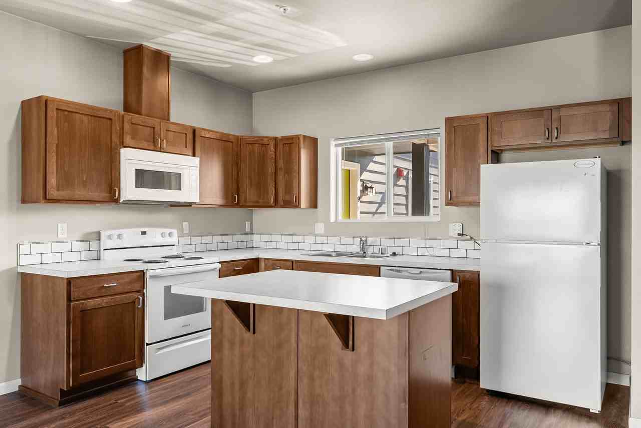 1709 East 7th Avenue - Photo 5 of 10