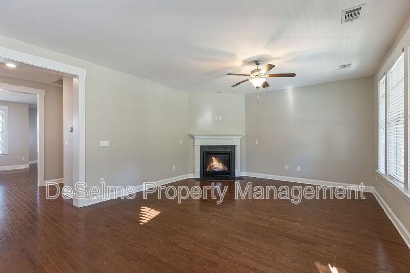 2792 Americus Dr - Photo 7 of 50