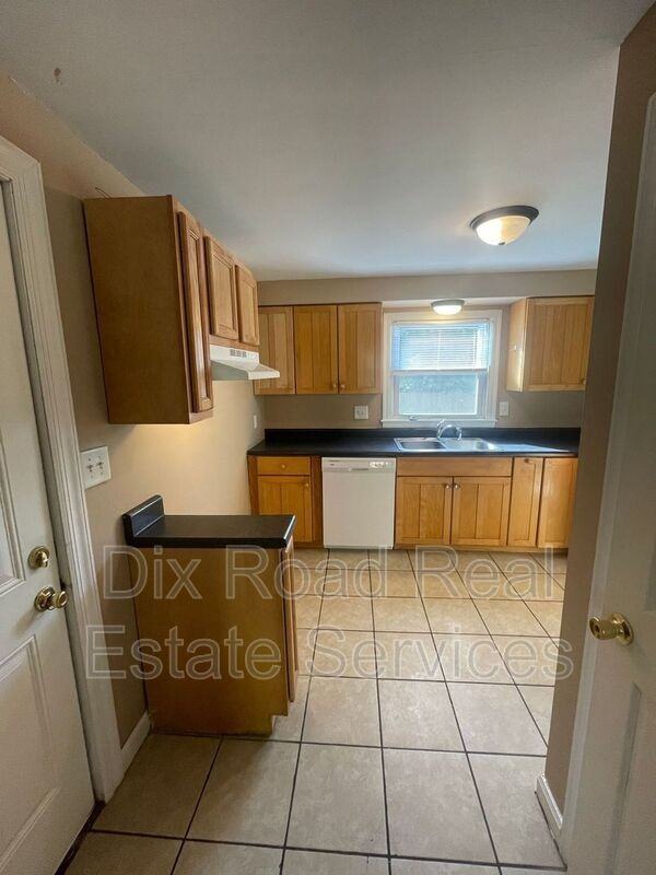 1415 Park Ave - Photo 5 of 22