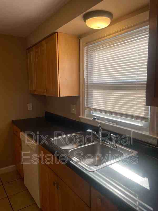 1415 Park Ave - Photo 6 of 22