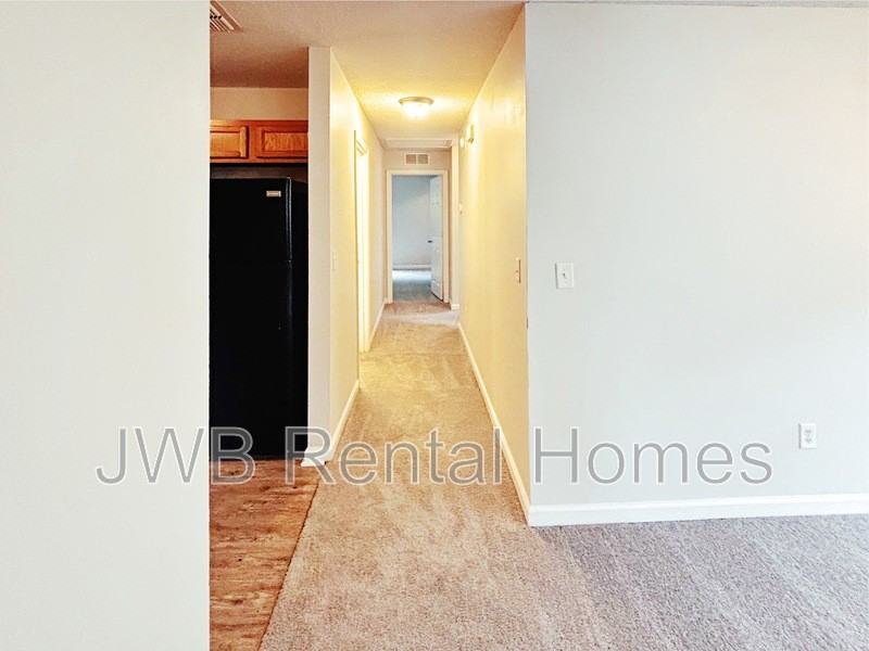 8424 India Ave - Photo 5 of 23