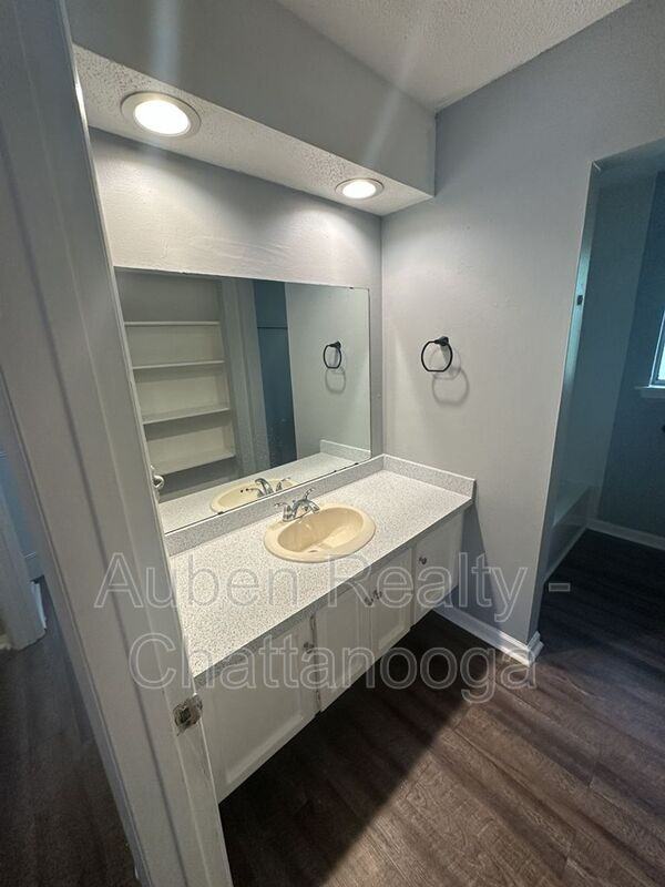 809 Forest Dale Ln #A - Photo 6 of 12