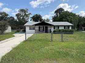 3839 Ne 5th St - Photo 1 of 1