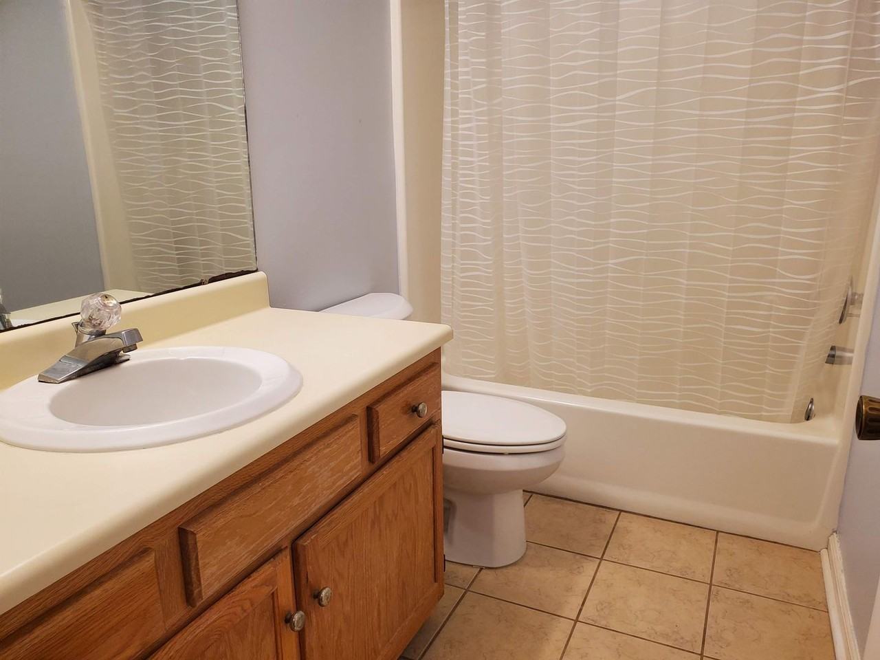 1003 Felton Ln - Photo 7 of 10