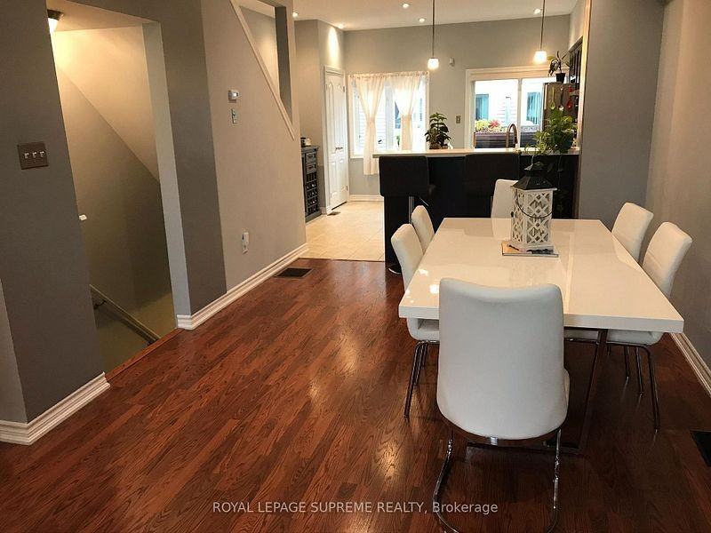 30 Pont Lane - Photo 3 of 14
