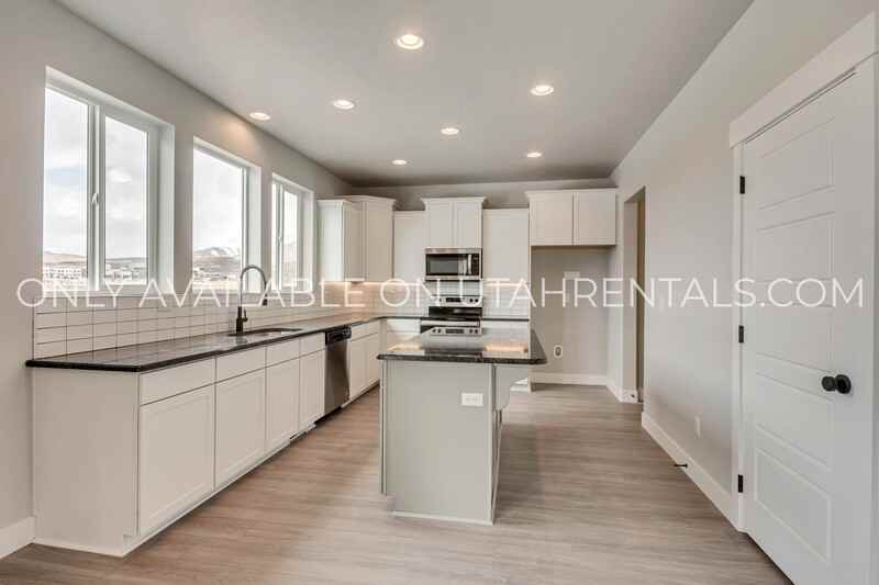 9283 N Vernham Ln - Photo 4 of 19