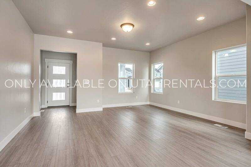 9283 N Vernham Ln - Photo 6 of 19