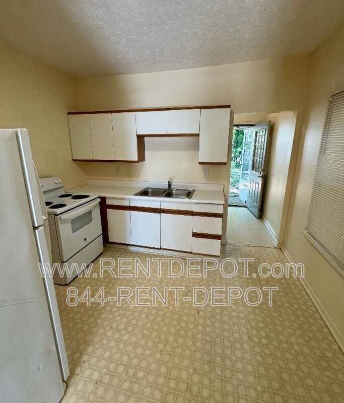 656 E Louisiana St - Photo 4 of 10