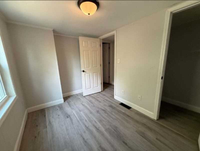 933 W Woodland Ave - Photo 4 of 16
