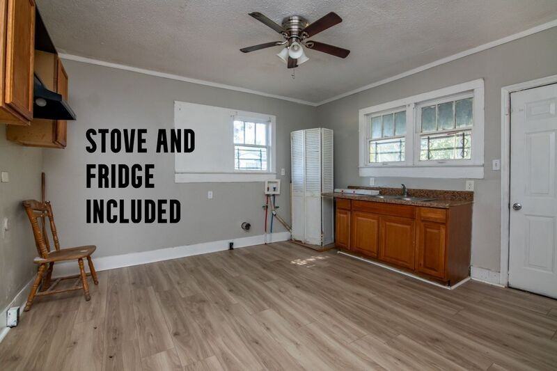 352 Court E - Photo 5 of 16