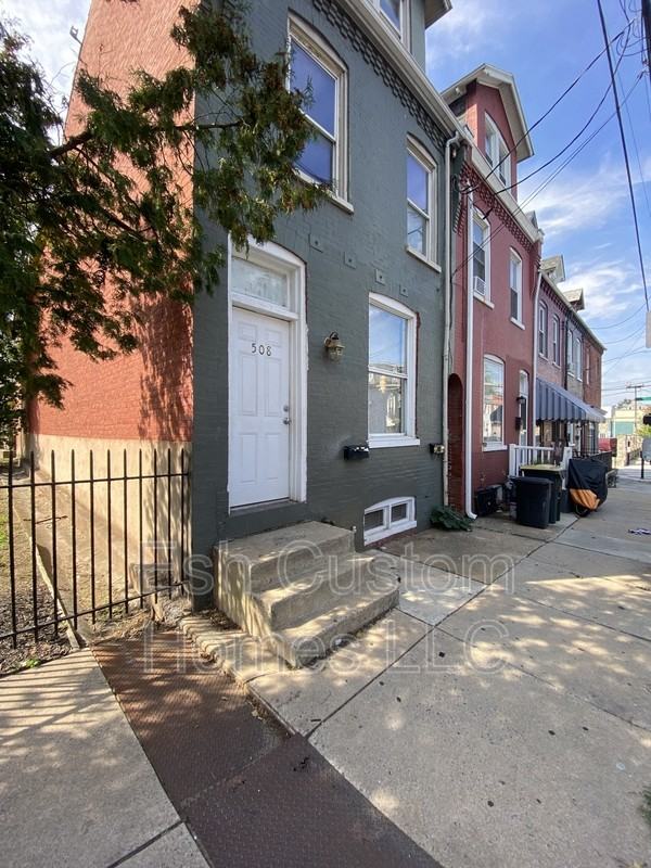 508 S Prince St - Photo 3 of 16