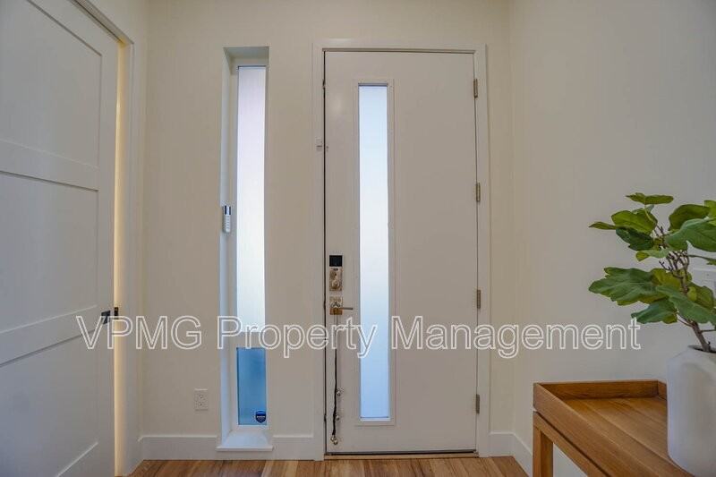 4733 Se Ascension Dr - Photo 5 of 47