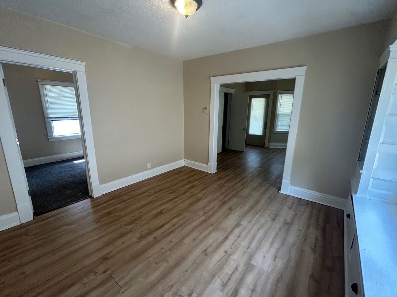 2919 E 120 ST - Photo 6 of 16