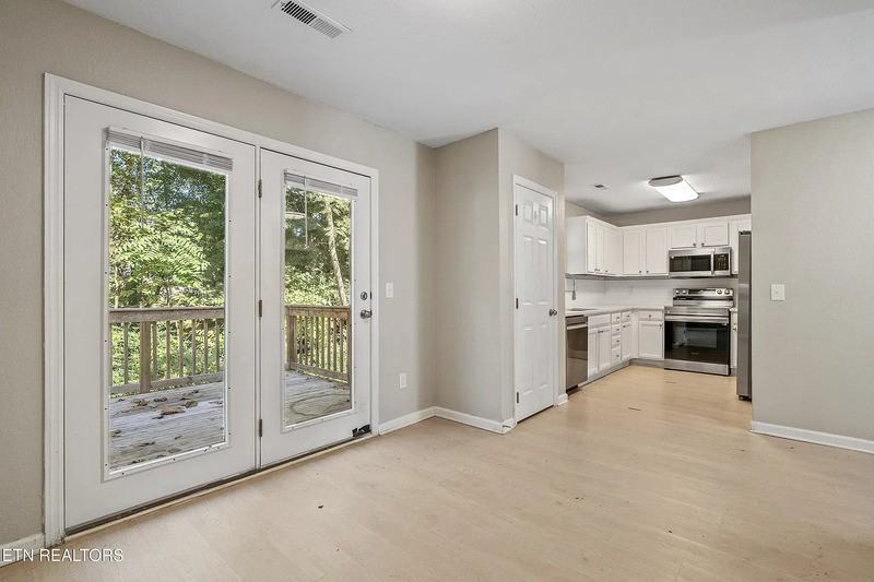 8709 Mowbray Way - Photo 4 of 10