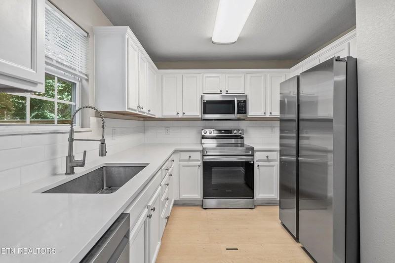 8709 Mowbray Way - Photo 5 of 10