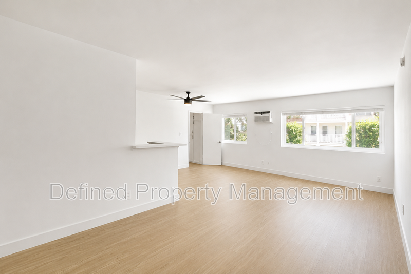 5919 Reseda Blvd - Photo 7 of 27