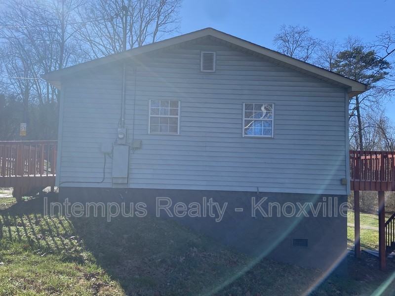 4625 Buffat Mill Rd - Photo 4 of 15