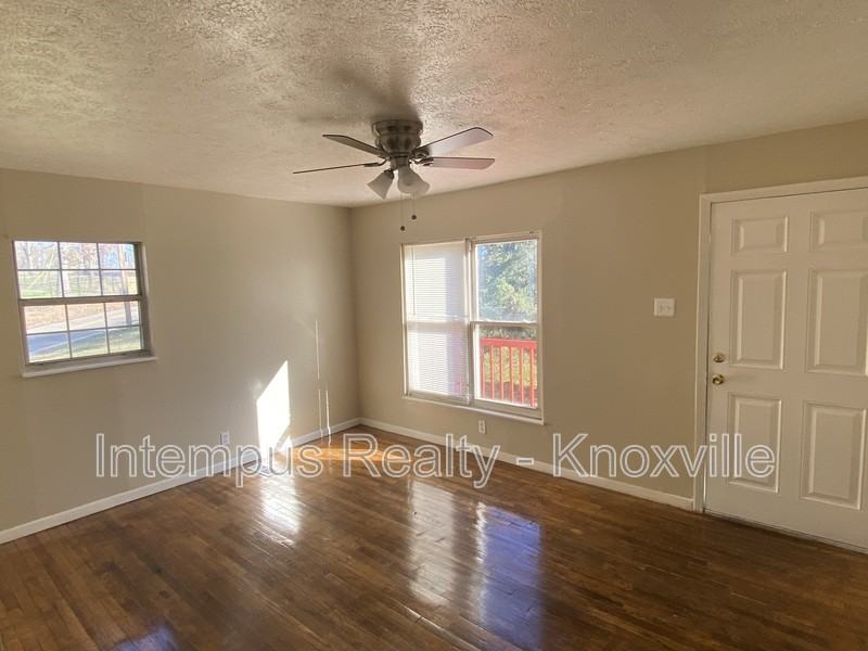 4625 Buffat Mill Rd - Photo 6 of 15