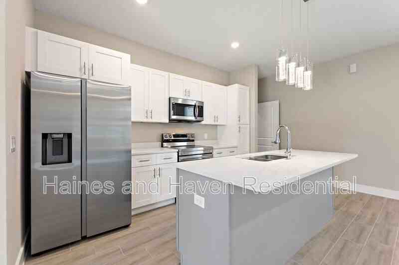 302 Elderberry Ct - Photo 6 of 24