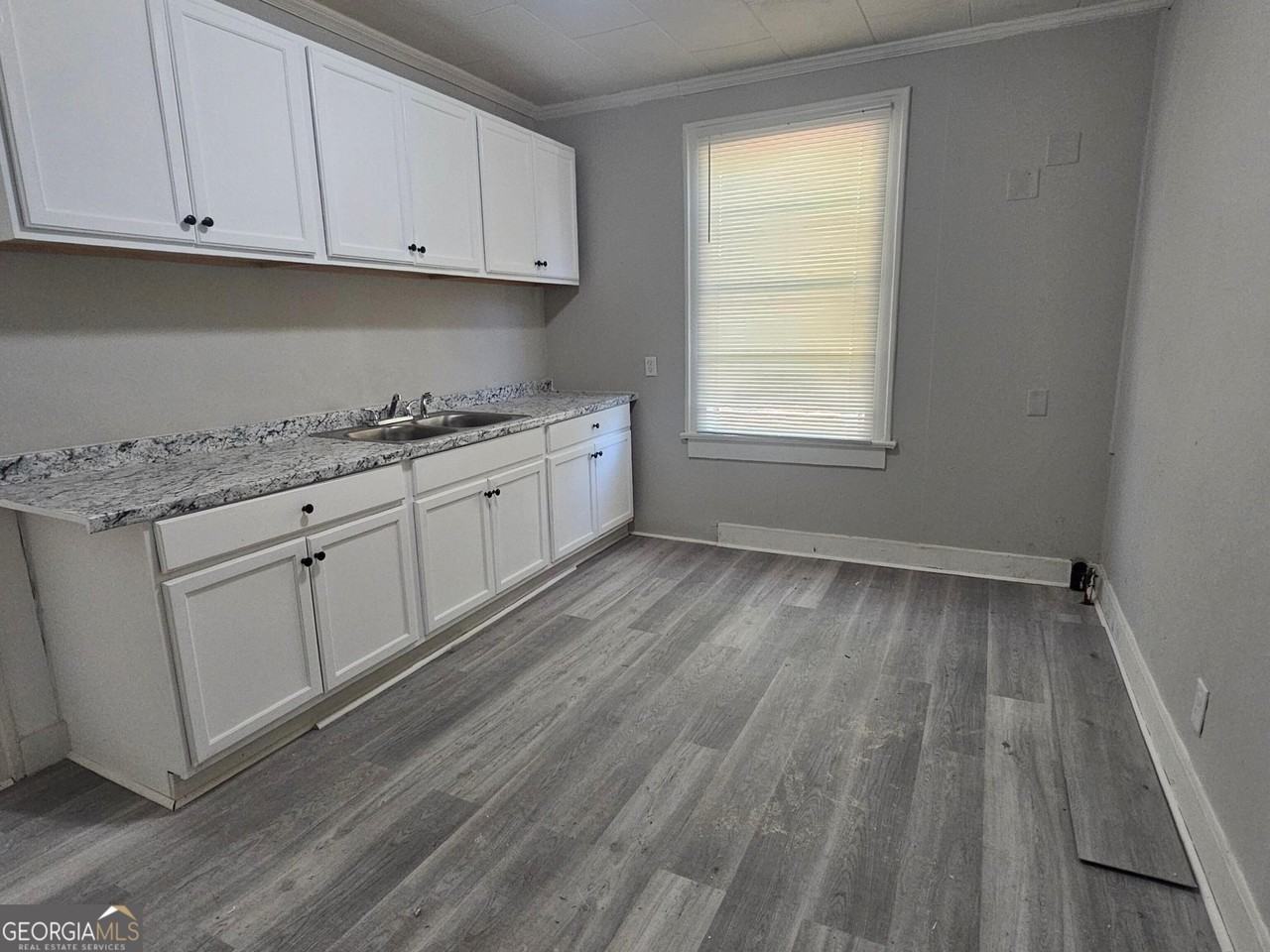 3705 Log Cabin Dr - Photo 4 of 19